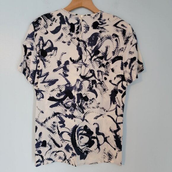 Escada‎ Margaretha Ley Silk Button Up Blouse Dark Navy & Cream Floral Sz 36 - Picture 5 of 9